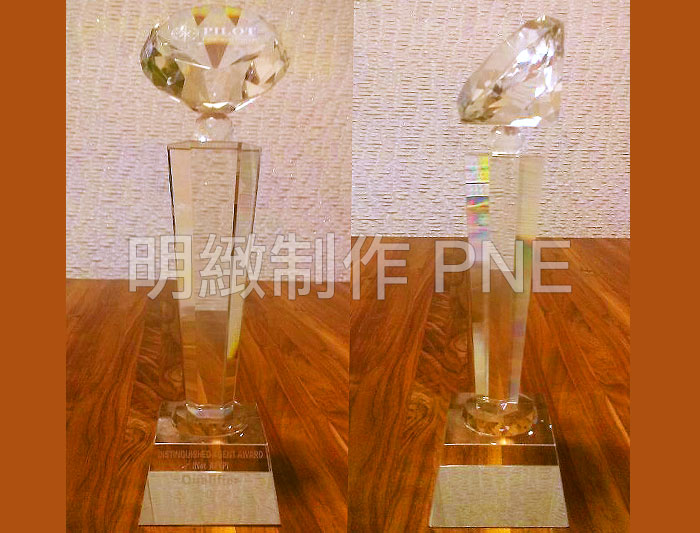 鑽石六角柱水晶獎盃 CR034 實物圖樣