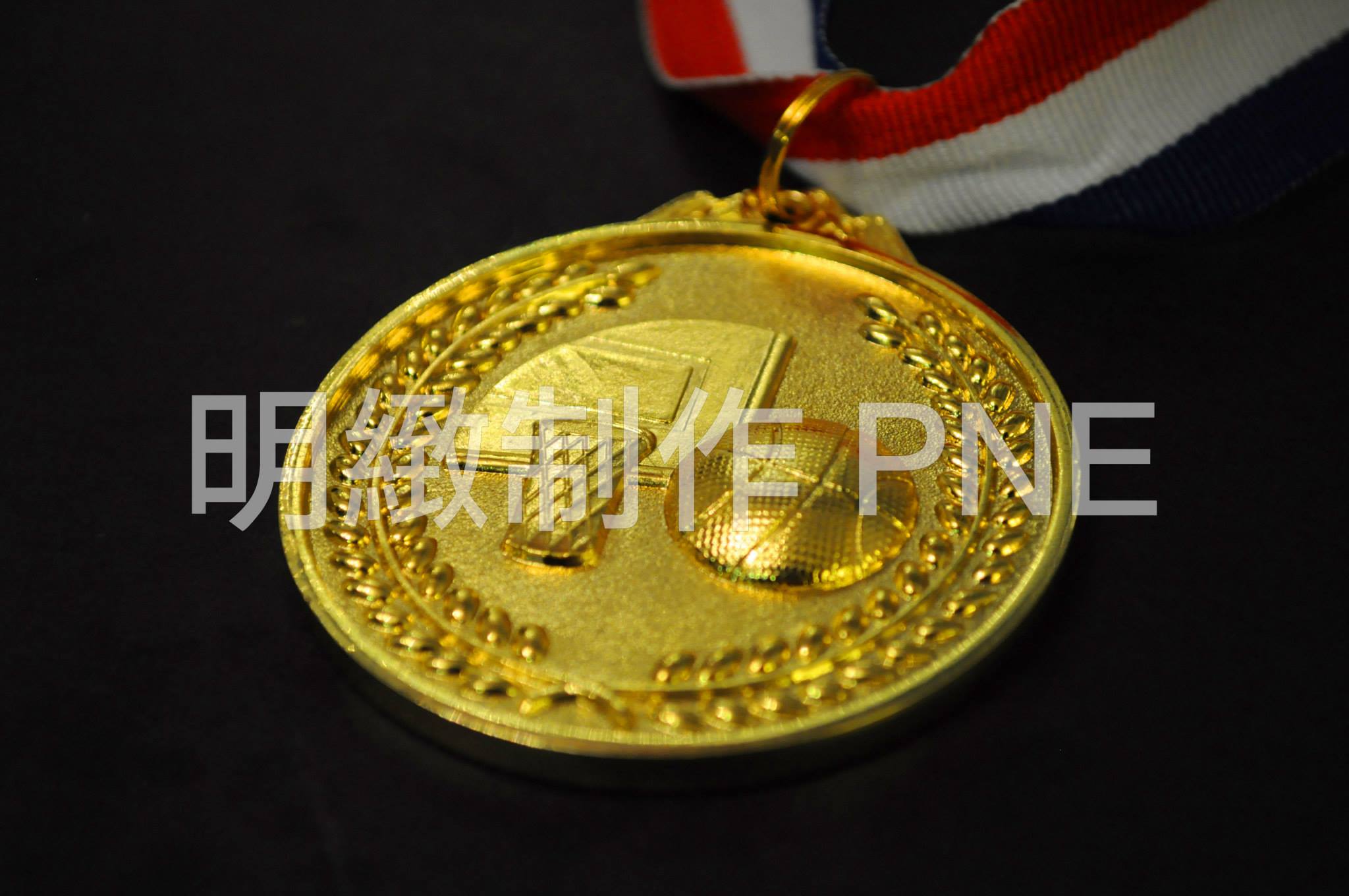 獎牌 ME057 實物圖樣 (冠軍 - 金色)